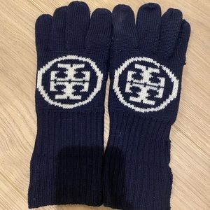 Vintage Tory Burch mittens